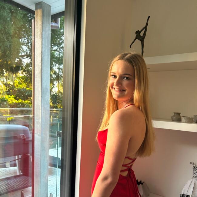 Babysitter in Dunedin: Sophia