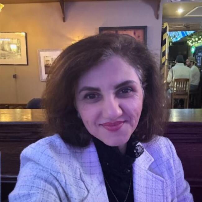 Babysitter in Toronto: Maryam