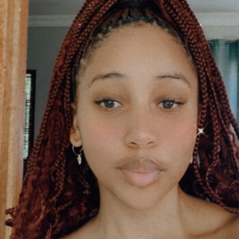 Babysitter in Akasia: Tlhogi