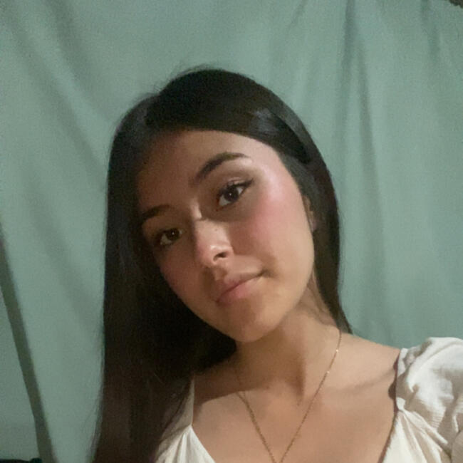 Babysitter in San Rafael: Victoria