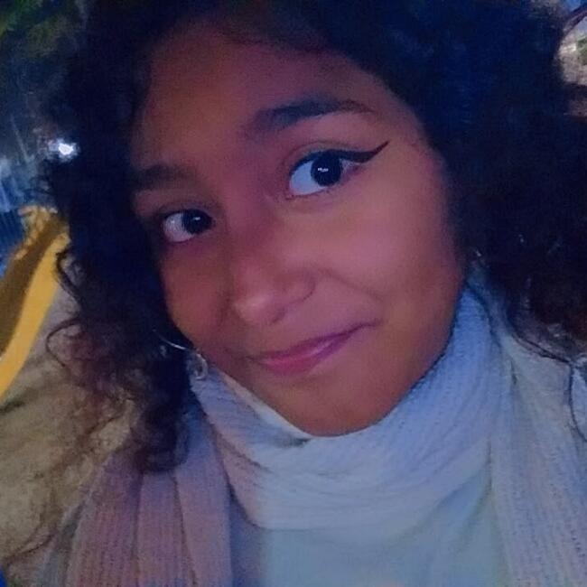 Niñera en José María Ezeiza: Julieta