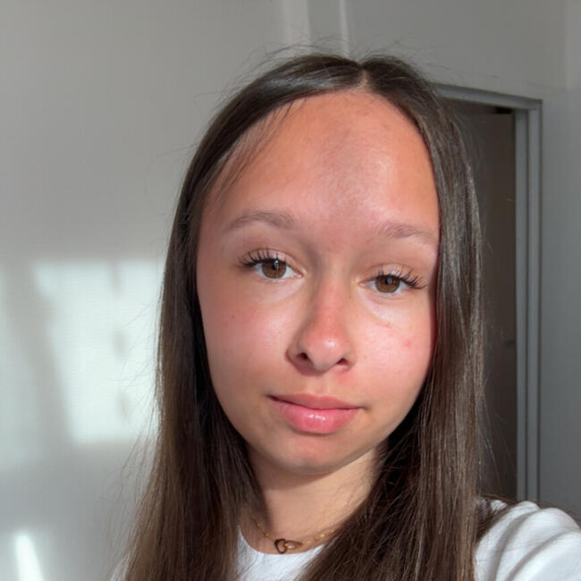 Babysitter in Sallaumines: Claire