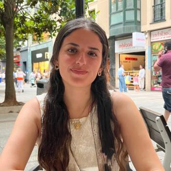 Niñera en Gijón: Sara
