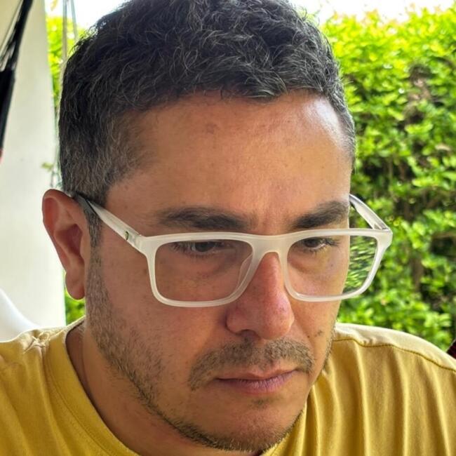 Trabajo para niñera en Medellín: Andres Felipe