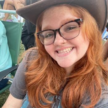 Baby-sitter in Virginia Beach: Erin