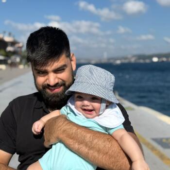 Babysitting job in Istanbul: babysitting job Abrar