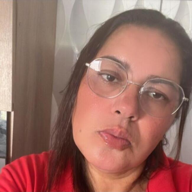 Babysitter in São Paulo: Adriana