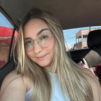 Babysitter in Linhares: Amanda