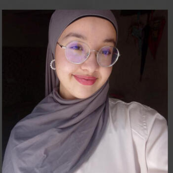 Nounou à Saragosse: Hanan