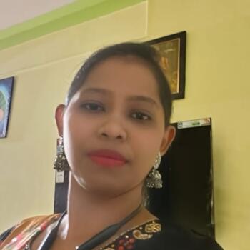 बम्बई में आया: Divya