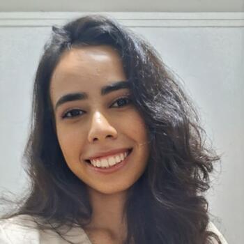 Babá Uberlândia: Leticia