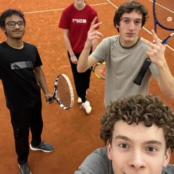 Babysitter in Sint-Lambrechts-Woluwe: Deepesh