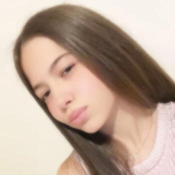 Babysitter in Châteauneuf-les-Martigues: Sanaa