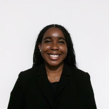 Babysitter Clarksburg (Maryland): Ines