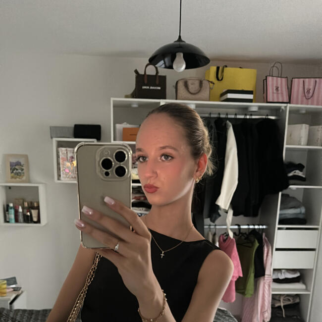 Babysitter in Nice: Chiara