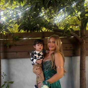 Babysitter Cypress: Lauren