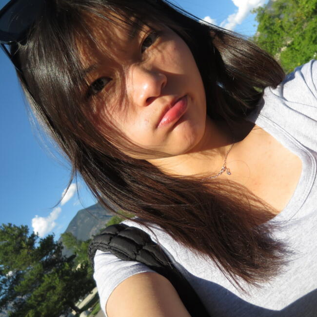 Baby-sitter in Calgary: Naomi