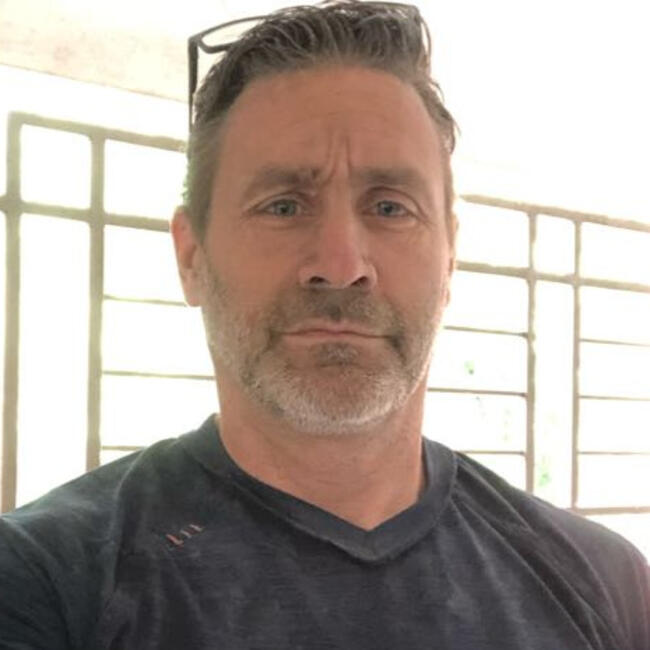 Δουλειά για babysitter στην περιοχή Χαλάνδρι: Kenneth Best