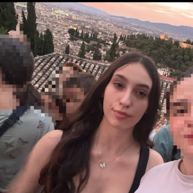 Babysitter in Madrid: Mara