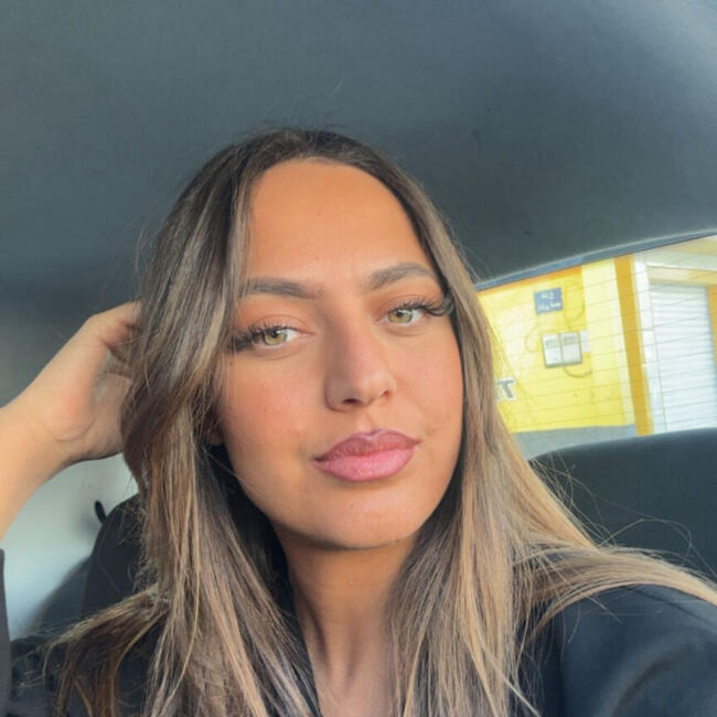 Babysitter in Fontaines-sur-Saône: Asma