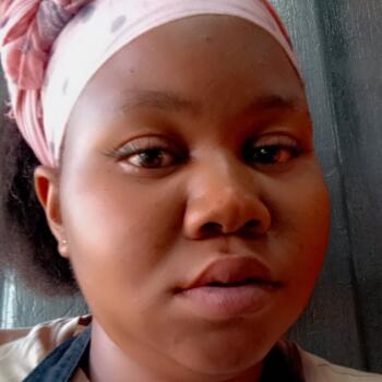 Babysitter in Ebony Park: Betty