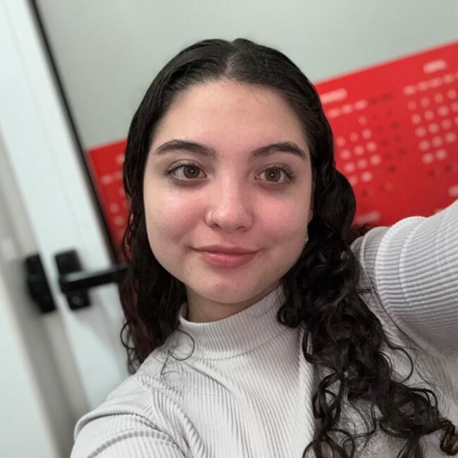 Babysitter em Funchal: Letícia