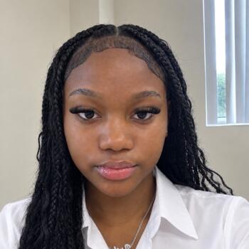 Babysitter in Homestead (Florida): A'mira