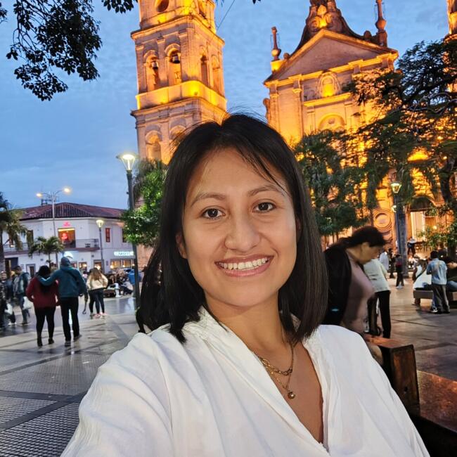 Niñera en Santa Cruz de la Sierra: Paola Meliza