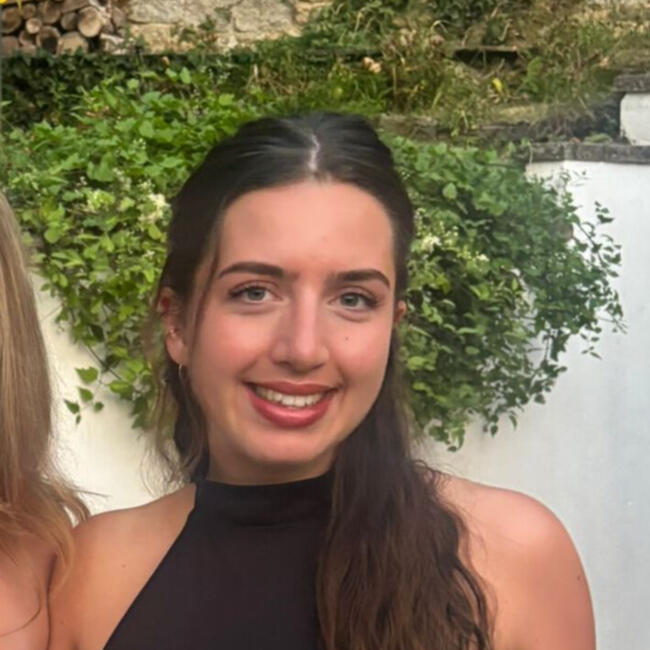 Babysitter in Taunton: Megan