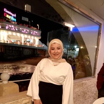 جليسة أطفال في الجيزة: فاطمه