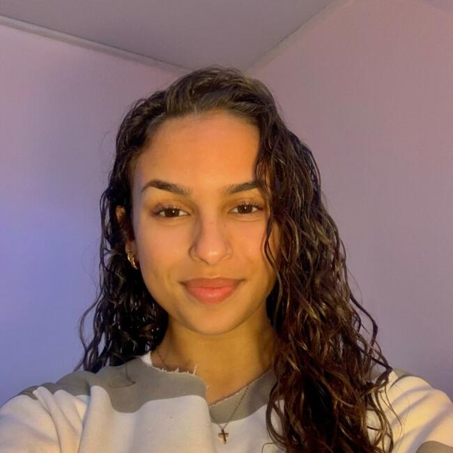 Babysitter in Seixal (Distrito de Lisboa): Leandra