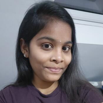 Babysitter in London: Tanuja