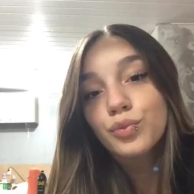 Babysitter in Joaçaba: Jenuelly