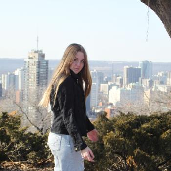 Babysitter in Hamilton: Katie