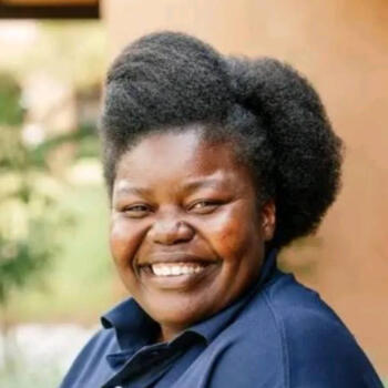 Babysitter in Krugersdorp: Linda