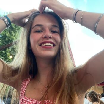 Babysitter in Exeter: Olympia