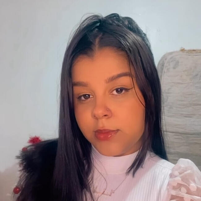 Babysitter in Brasília: Evellyn caroline