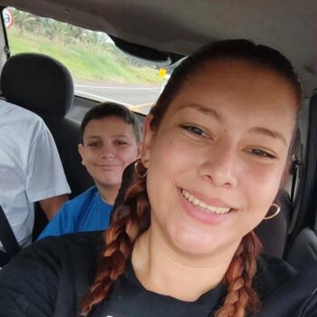 Babá em Pinhais: Yasmim