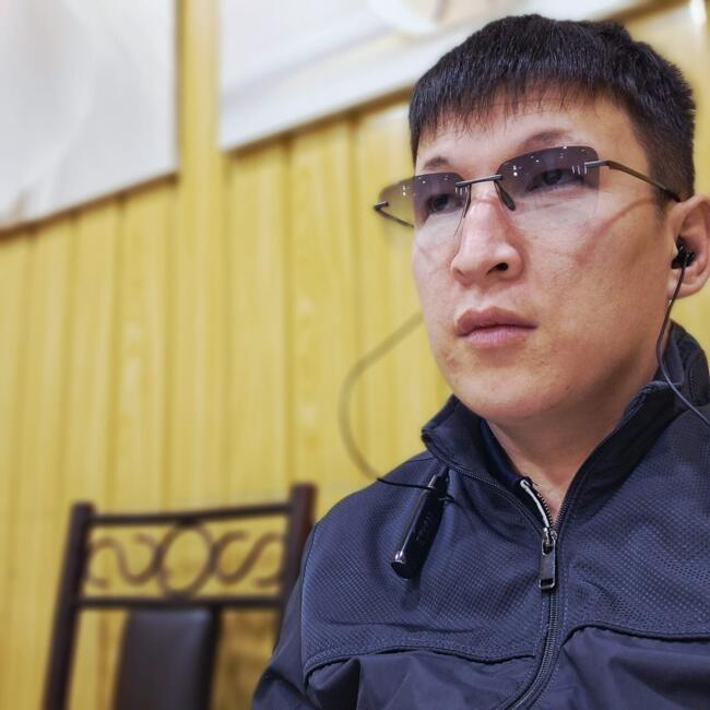 وظيفة جليسة أطفال في المدينة: Jaka