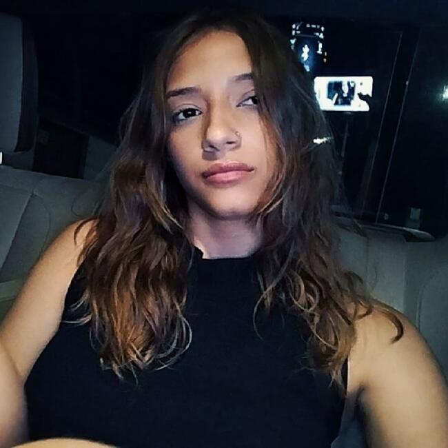 Babá em Várzea Grande: Luiza