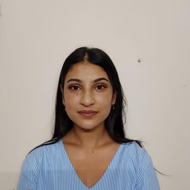 नई दिल्ली में बेबीसिटर: Sandhya