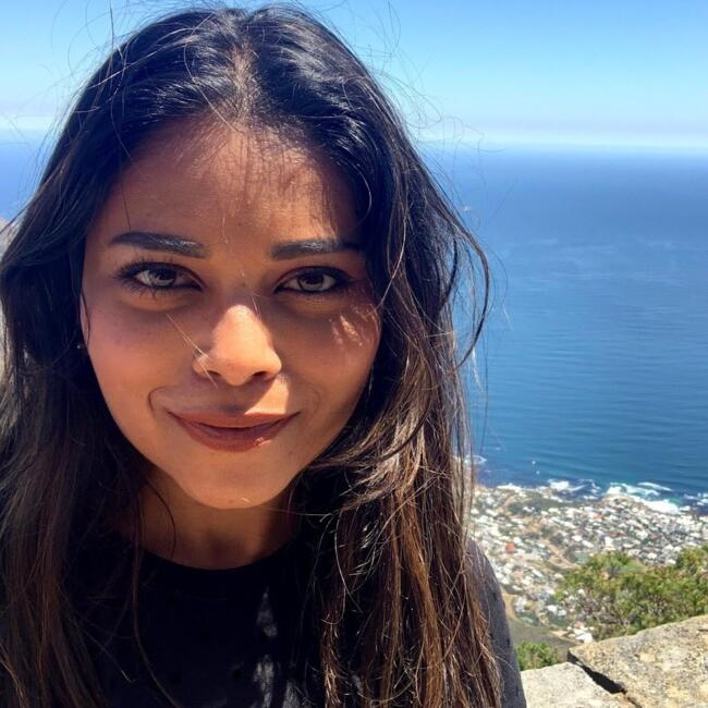 कोलकाता में बेबीसिटिंग की नौकरी: Samidha