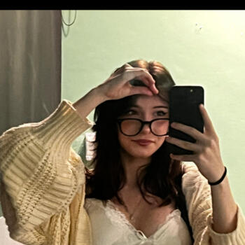 Babysitter in Singapore: Maria
