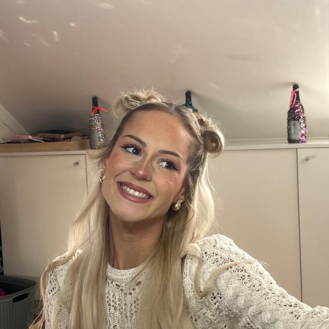 Babysitter in Angers: Charlotte