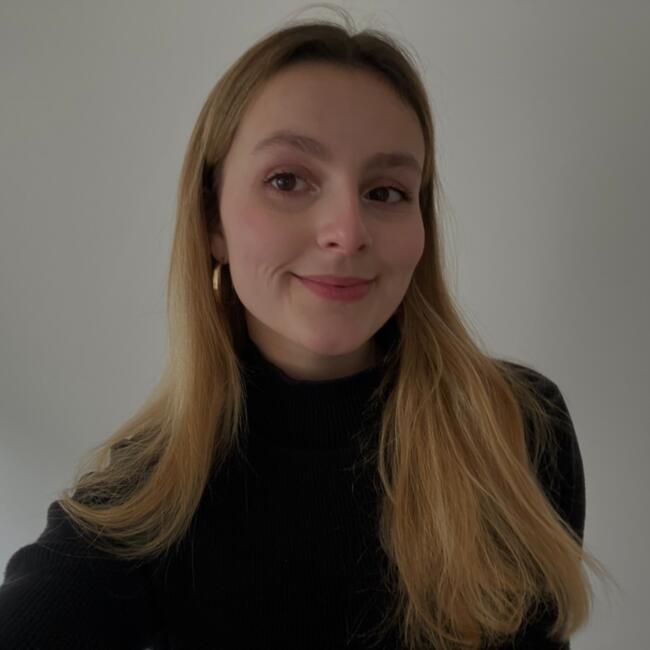 Babysitter in Lille: Ambre