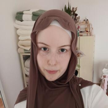 Babysitter in Leonberg: Leana