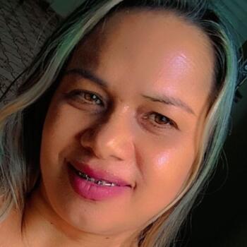 Babysitter in Serrana: Ana Paula