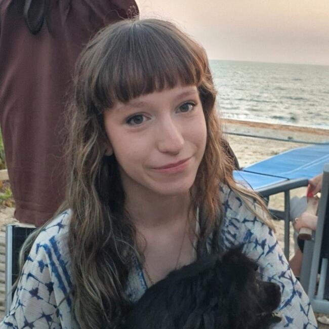 Babysitter in Porto: Juliana