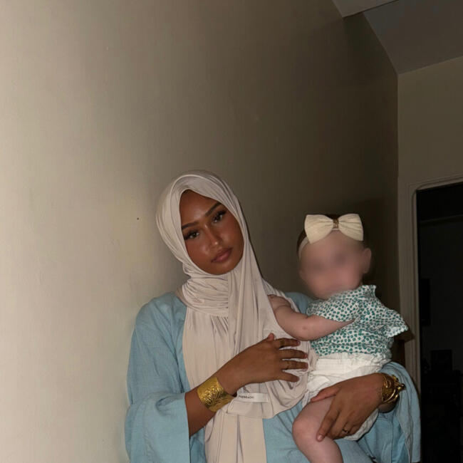 Babysitter em Bruxelas: Nisrine