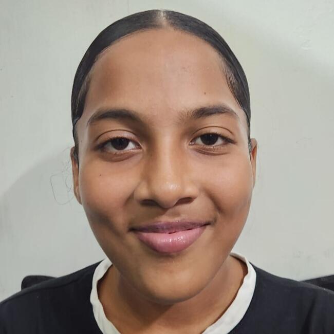Babysitter in Trinidad: Breanna